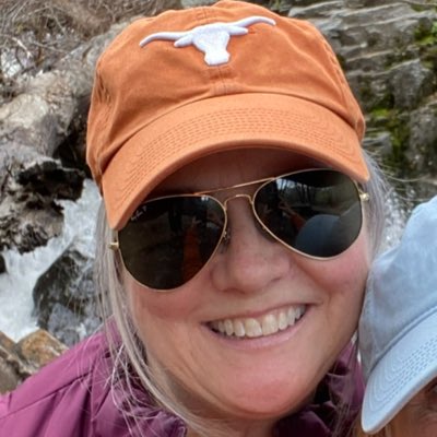 lauralesperance's tweet photo. #NewProfilePic https://t.co/rcji4HWPRJ