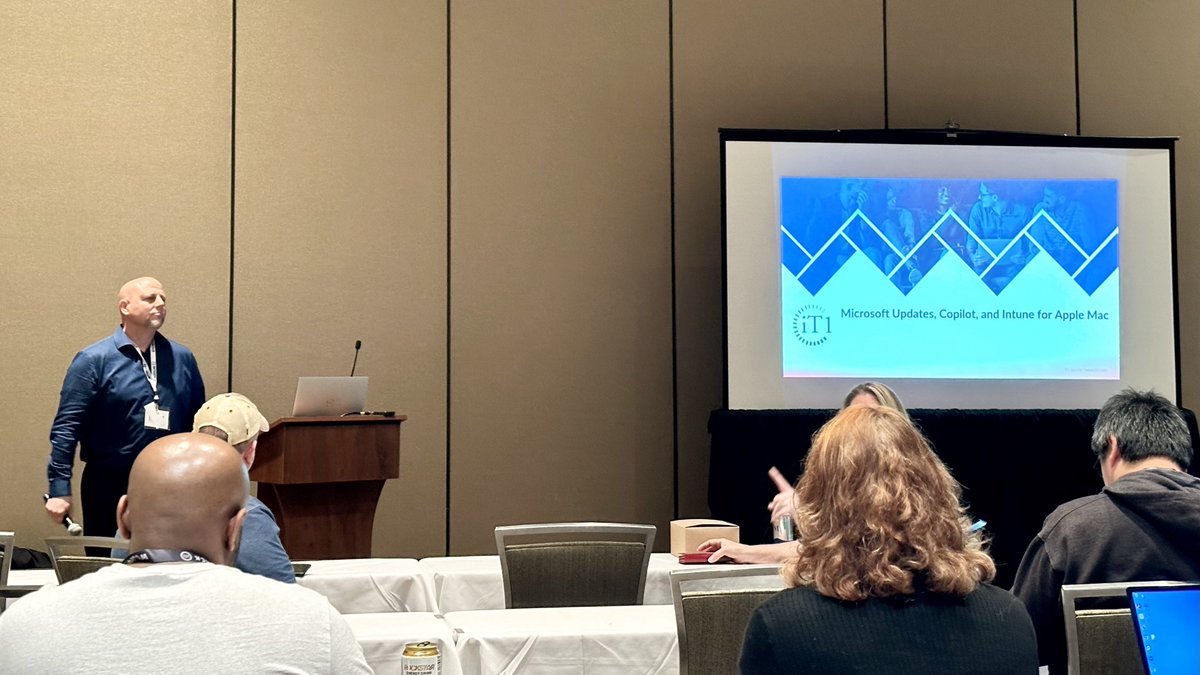iT1Solutions's tweet image. Our Alex Esterly presented today at #InterfaceSeattle on “Navigating the Tech Terrain: Microsoft&apos;s Evolution, Copilot&apos;s Journey, and Apple&apos;s Intriguing Intersection” to a room full of attentive IT leaders from the Pacific Northwest.