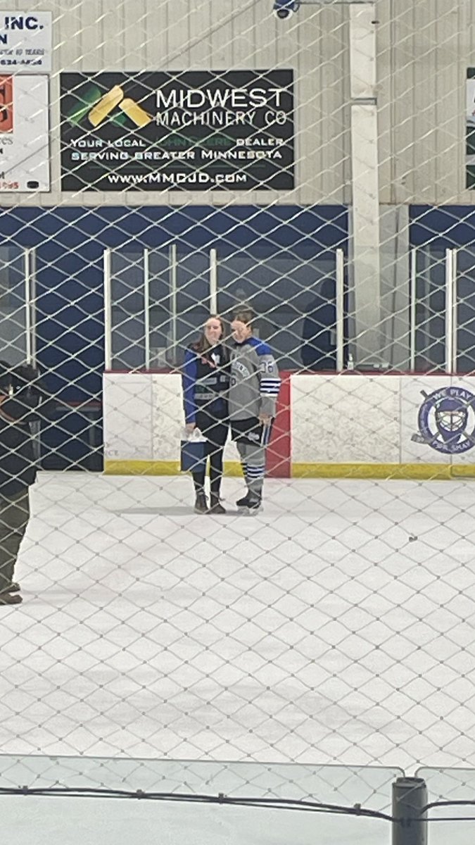 OlsonAmy2's tweet photo. Favorite game of the year…when the Wildcats honor the amazing teachers and staff that positively impact their lives! @KM_Activities @KTTCTV @KoMetVolleyball @KMKometsHS @KMBands @KMMS_Larsen https://t.co/8wAPMWkrRK