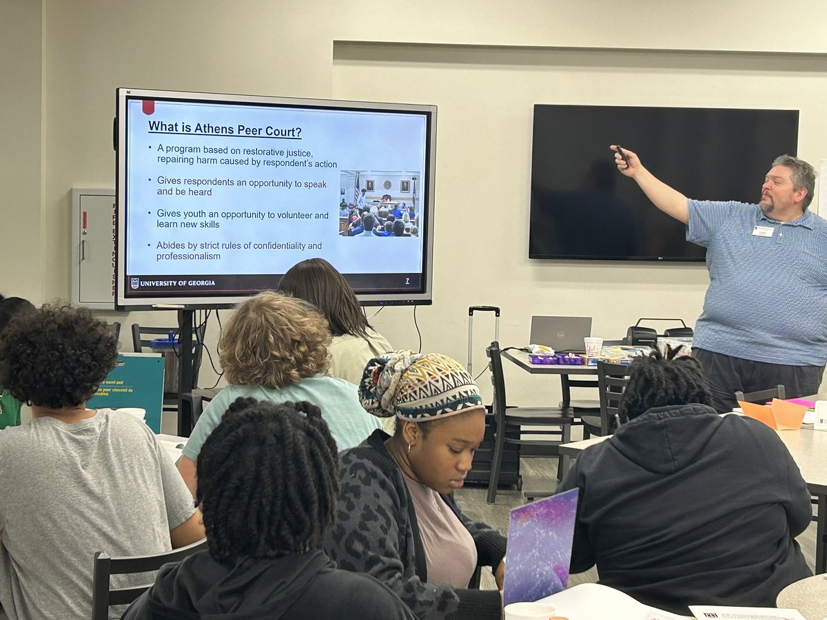 Dr. Donald Warren (@drdonaldwarren) on Twitter photo Great training for our <a href="/GriffinSpalding/">Griffin-Spalding K12</a> Student Peer Court. It’s an awesome opportunity for our kids to grow their leadership, communication and soft skills. Great training for our <a href="/GriffinSpalding/">Griffin-Spalding K12</a> Student Peer Court. It’s an awesome opportunity for our kids to grow their leadership, communication and soft skills.