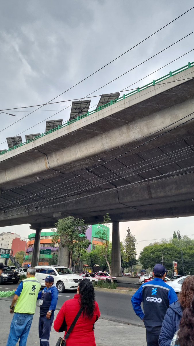 A mi me tocó en una gasolinera el #sismo#temblor y todos los empleados tenían capacitación para actuar ante la alarma sísmica