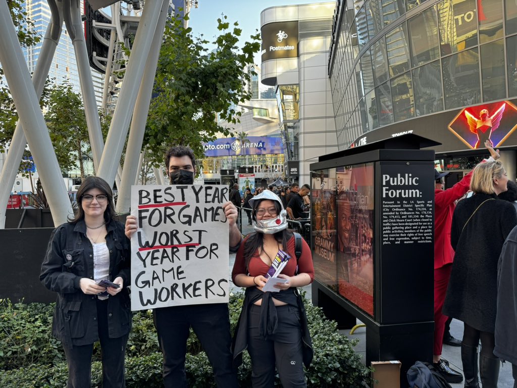Andy_VGC's tweet image. Respect to all the protestors at The Game Awards. Everyone here feels the contradiction of the games industry’s 2023