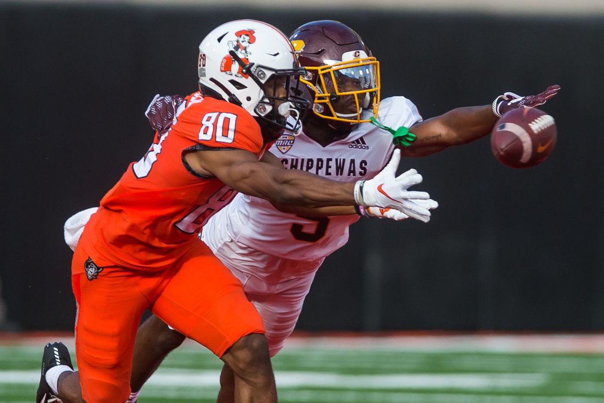 #GODFIRST IM EXTREMELY BLESSED TO RECEIVE AN OFFER FROM CENTRAL MICHIGAN UNIVERSITY 🟡🟡 <a href="/CoachMcNamara9/">Ryan McNamara</a> @CC_BIGCOACH <a href="/CrispFB/">CrispFootball</a> <a href="/SlimpJason/">Jason slimp</a> <a href="/Rivals/">Rivals</a> @On3Recruits <a href="/RecruitGeorgia/">Recruit Georgia</a> <a href="/RustyMansell_/">Rusty Mansell</a> <a href="/247recruiting/">247Sports Recruiting</a>