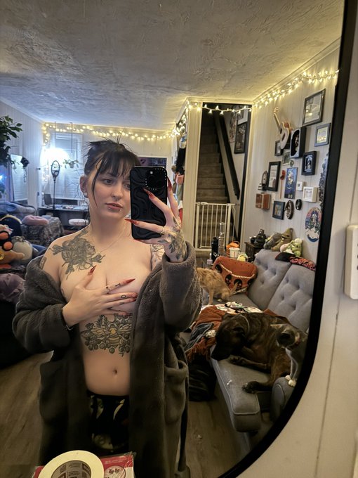 My house is so cute 🥹 https://t.co/gm338YJCm5<a href="/tag/newprofilepic"class="tags"><span>#newprofilepic</span></a>
