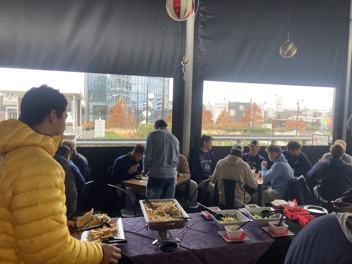 Edwin Thompson tweet media