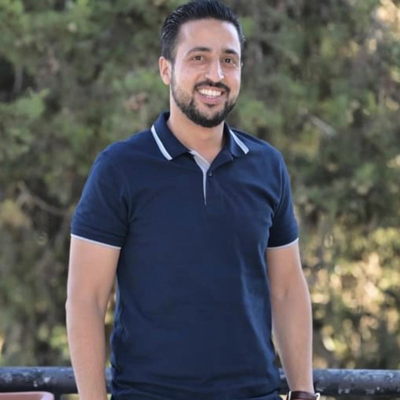 Informamos que el Ejército de Israel secuestró a Anas Abu Srour, coordinador de Palestino Academy, nuestra filial en Palestina. Abu Srour fue detenido, encerrado y condenado a 6 meses de prisión, sin cargos en su contra. Todo nuestro apoyo a él y su familia. #TodoUnPueblo 🇵🇸