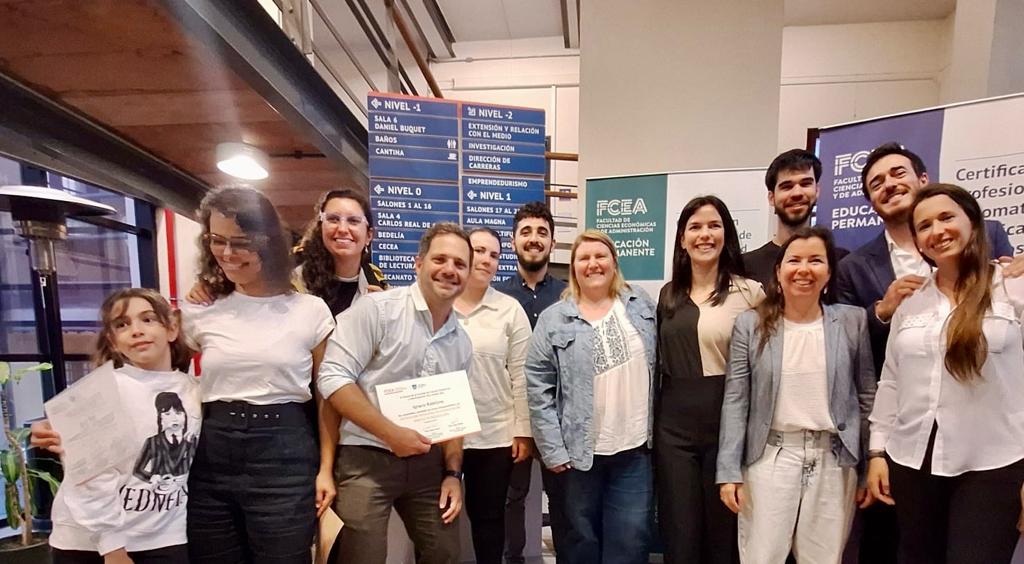 UACYGdeFCEA's tweet photo. #Ayer la Certificación Profesional en Automatización Robótica de Procesos (RPA) 🤖, entregó los diplomas de la #4Edición 🚀
Felicitamos a la nueva Generación de egresados!!!🥳
@FCEA_UdelaR @UACYGdeFCEA
Departamento de Contabilidad y Tributaria #ElOrgulloDeSerParte https://t.co/7d7PMA5ylG