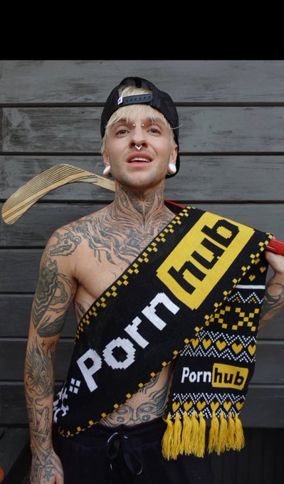 1 pic. obsessed w/ the new @Pornhub scarves. which one is your fav? ?? https://t.co/GNVypwbGzN https://t