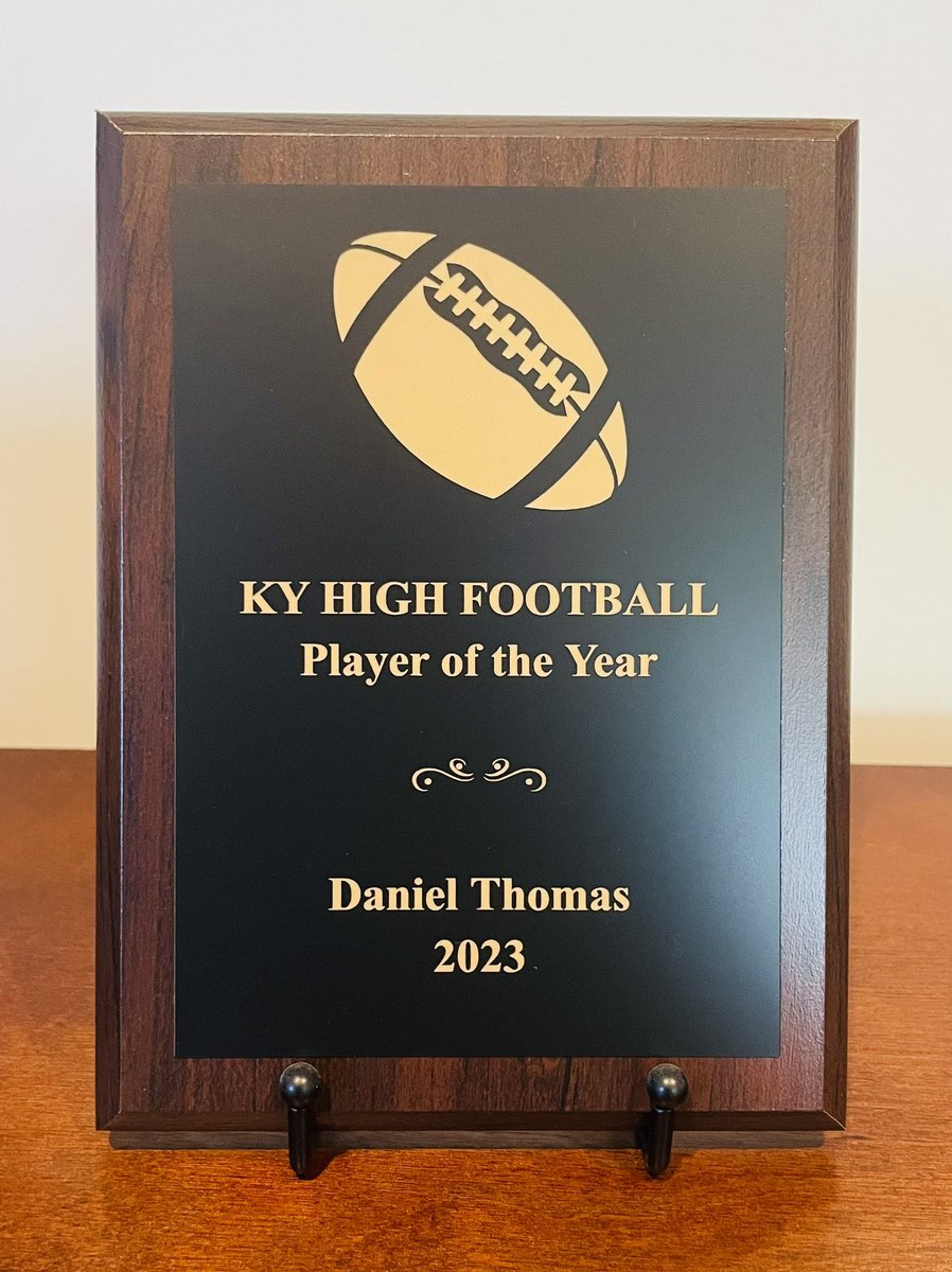 ⭐️2023 KY HIGH FOOTBALL⭐️

Player of the Year: Daniel Thomas
———————————————

Daniel Thomas had a record breaking season in 2023! Carrying Bell County to the State Championship Game.

🏈3,817 Rushing Yards

🏈54 Rushing Touchdowns 

🏈373 Total Points Scored

🏈1 Passing