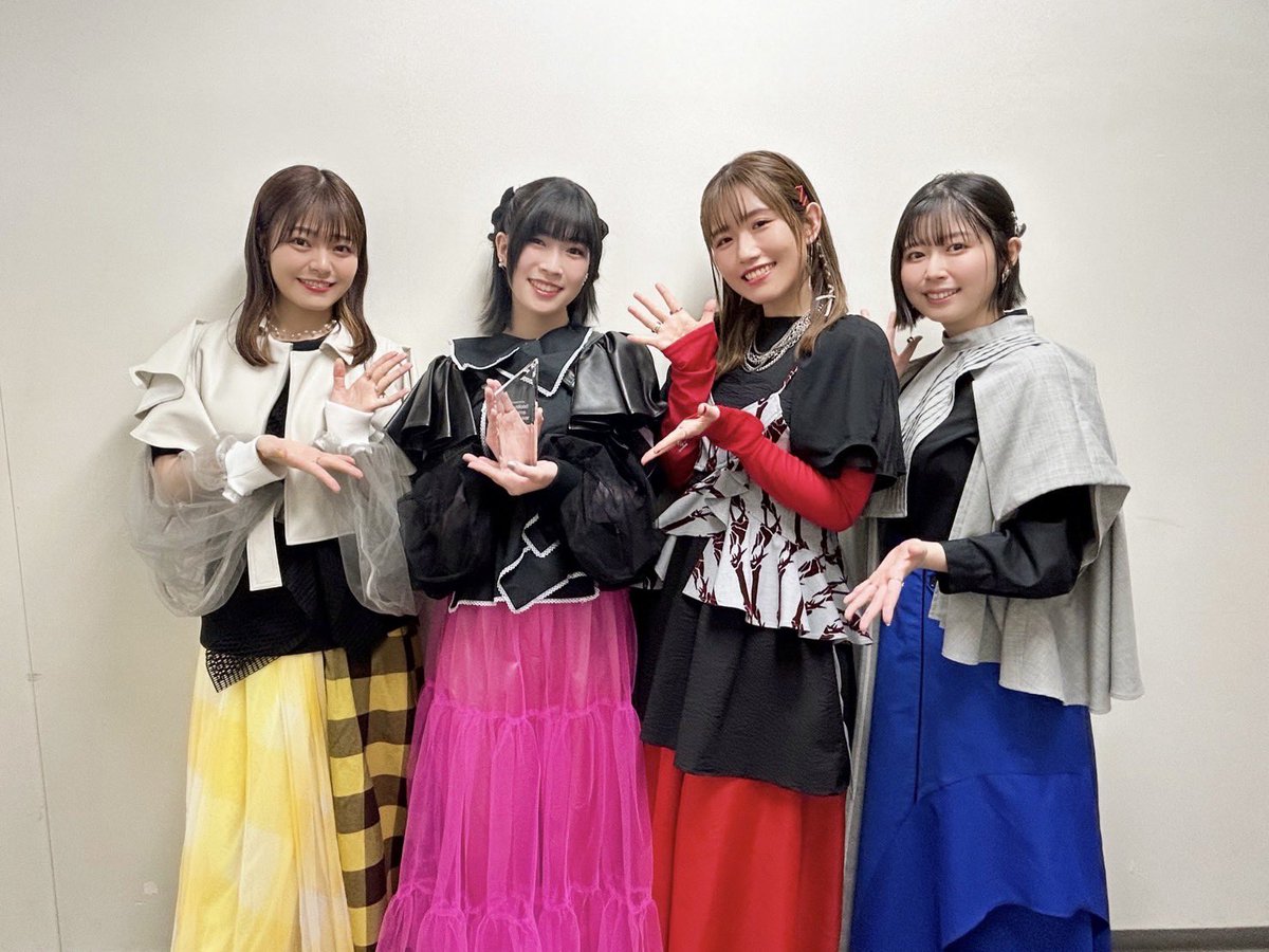 BTR_anime's tweet photo. 【お知らせ】

アルバム『結束バンド』が
2023年年間Billboard JAPAN
“Download Albums”
で首位を獲得しました！
https://t.co/g23E9EmFEm

いつも応援してくださっている皆様、
本当にありがとうございます！

引き続き作品および《結束バンド》の応援を
宜しくお願いします💫

#ぼっち・ざ・ろっく https://t.co/Tdha7bj3si