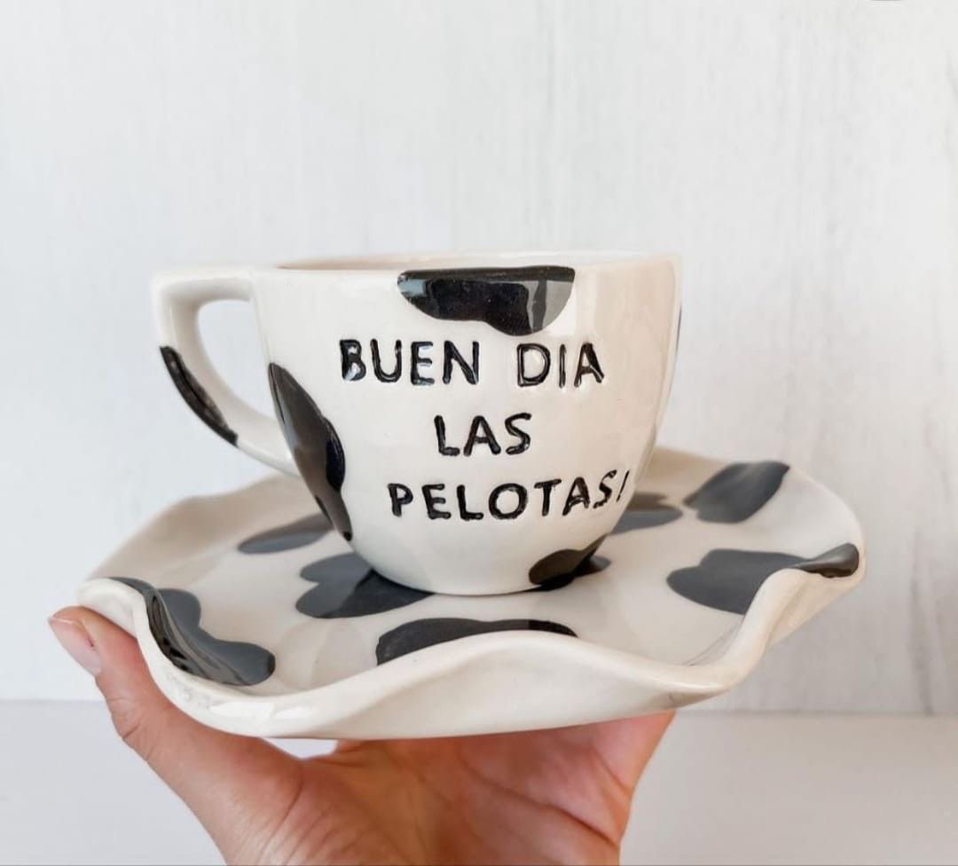 Vvalepudin's tweet photo. Cuando empiece un curso de cerámica no diré nada pero habrá señales https://t.co/W1iyWkb31X