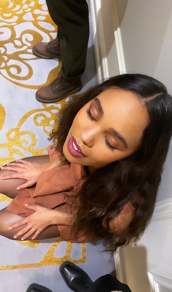 nanthwartiest's tweet image. she’s so gorgeous #thebuccaneers #alishaboe #conchie