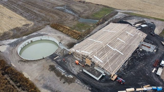 Lots of progress at Silverholme's new robot barn this past 7 days. 
<a href="/DeLavalCanada/">DeLaval Canada</a> <a href="/NorwellDairy/">Norwell Dairy</a> 
#dairydonewell #ontag