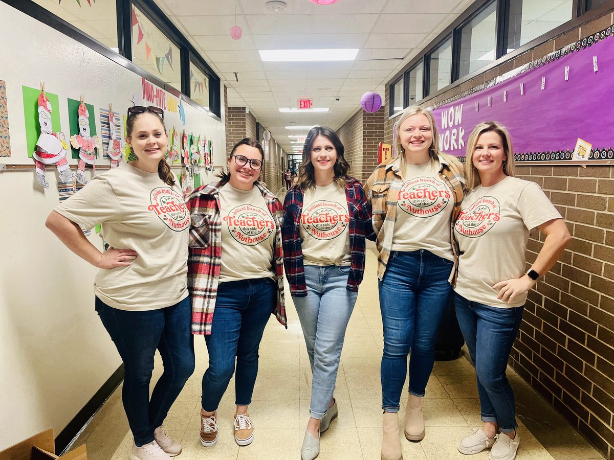 brandyhenicke's tweet photo. Love my AES Kindergarten team! https://t.co/XYkkua6ChG