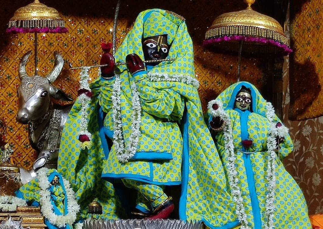 IamVanitawinnie's tweet image. Hello Jaipur  from #Govinddevji🙏🙏🙏💐