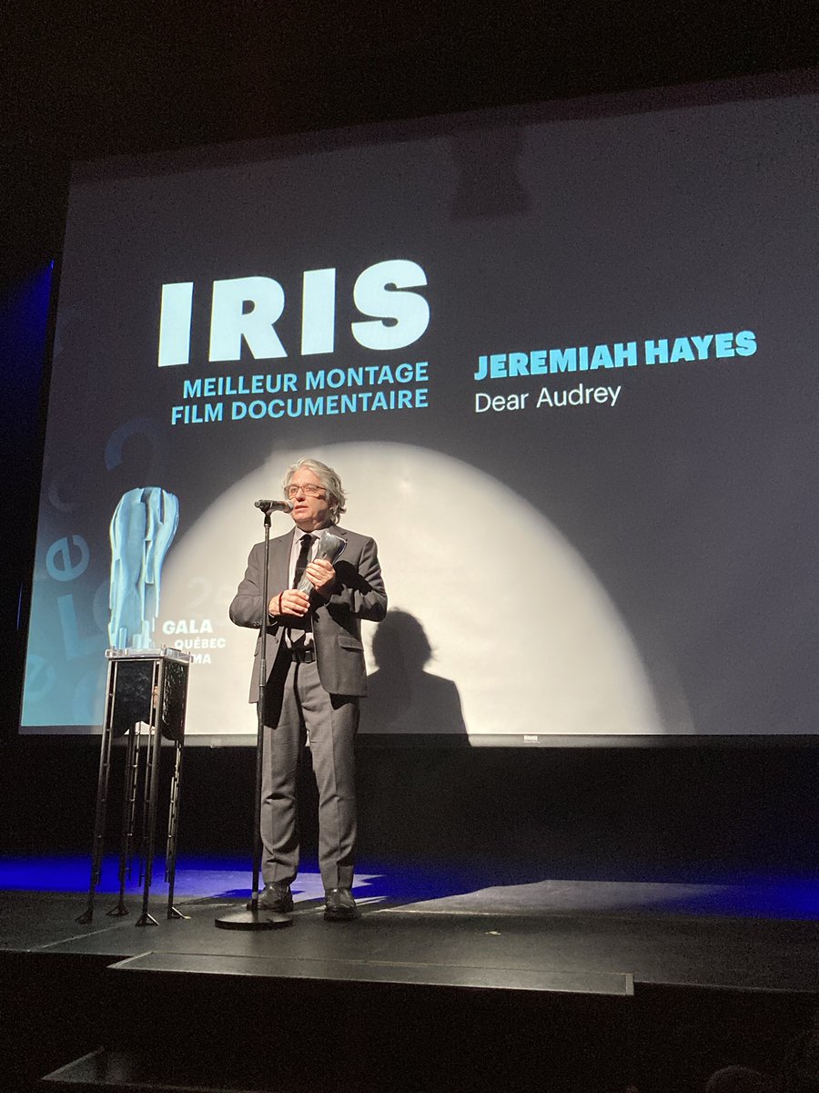 onf's tweet photo. 🏆 « Chère Audrey » remporte le #PrixIris du Meilleur montage | Film documentaire au Gala @Qc_Cinema. Félicitations à Jeremiah Hayes et à toute l’équipe! 🎥✂️ #DearAudrey #GalaArtisans #documentaire https://t.co/Vby3QCIcdJ