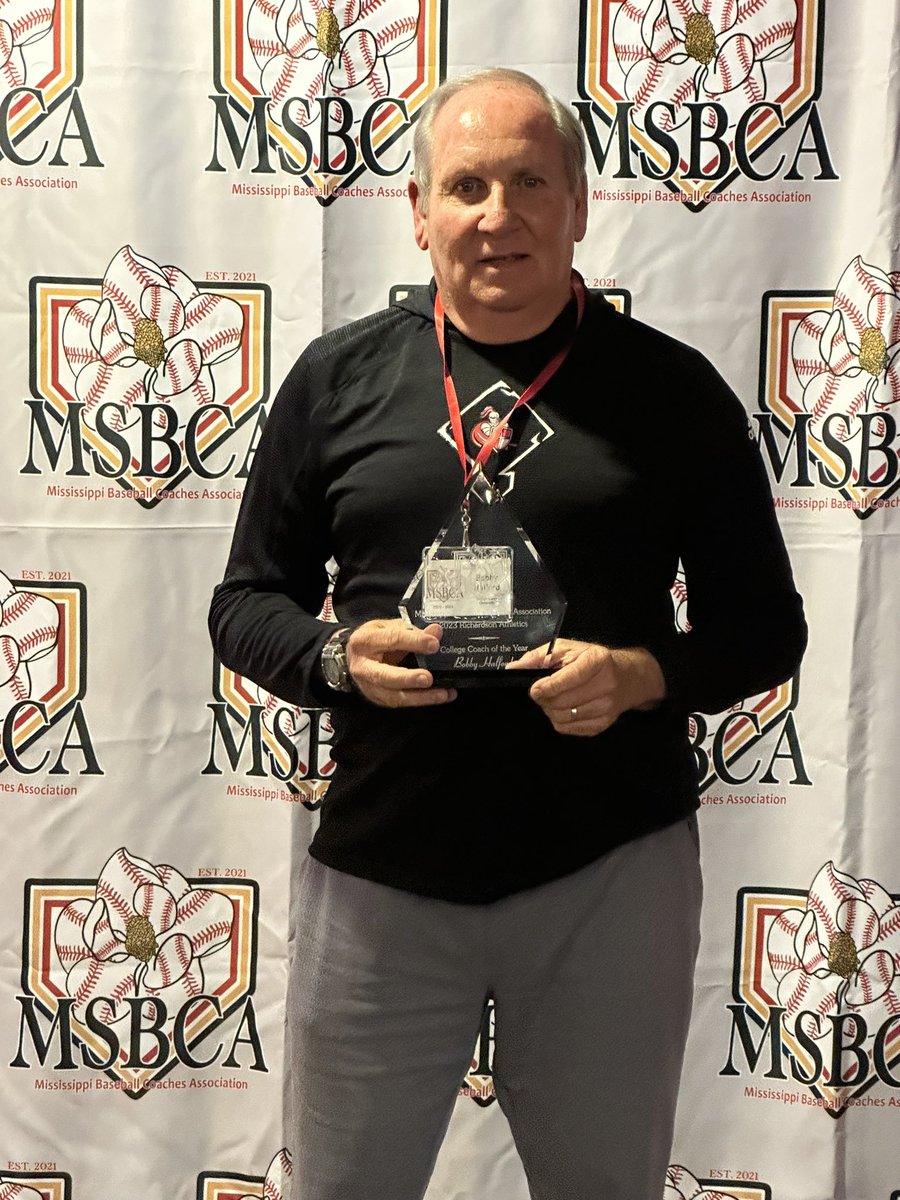 Congratulations to Coach Bobby Halford for receiving the 4 Yr. Coach of the Year award <a href="/WmCareyBSB/">William Carey University Baseball</a>