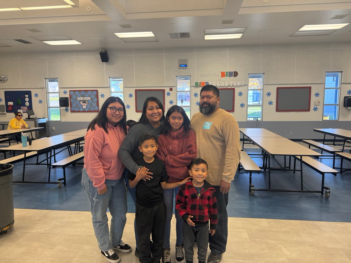 Our Valley View students did a great job at the spelling bee today! Congratulations to all those who participated and a special shout out to Avaia Duarte, who finished in first place .