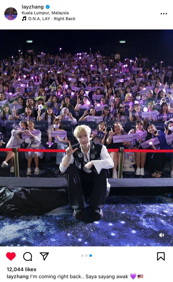 XingPark's tweet photo. 231208 @layzhang Instagram Update
：#LayZhangFanMeetinKL

I’m coming right back.. Saya sayang awak 💜🇲🇾

#LayZhang #张艺兴 #Lay #Yixing  #레이 #レイ #장이씽 #อี้ชิง https://t.co/wkkZwH9Xca