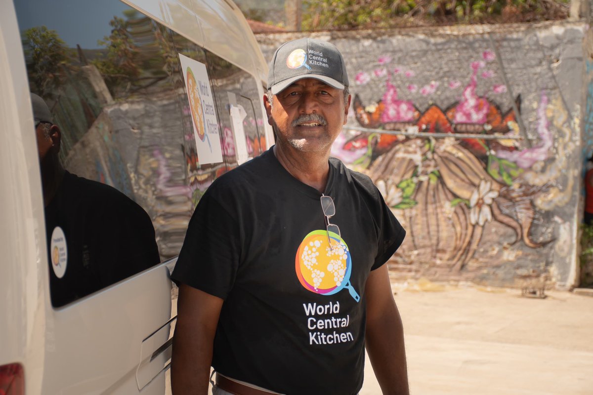 Otis wasn’t Roberto’s first hurricane in Acapulco, but it was the scariest. The devastation didn’t deter him from joining WCK as a volunteer, packing &amp; distributing meals. His hope for recovery is fueled by fellow volunteers who show up to help people in need. #ChefsForMexico