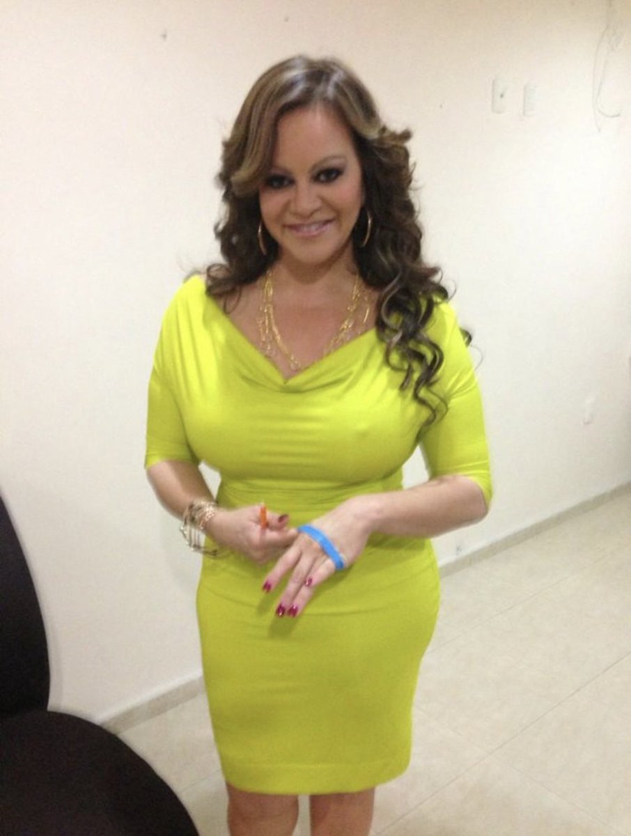 Throwback Jenni tweet media