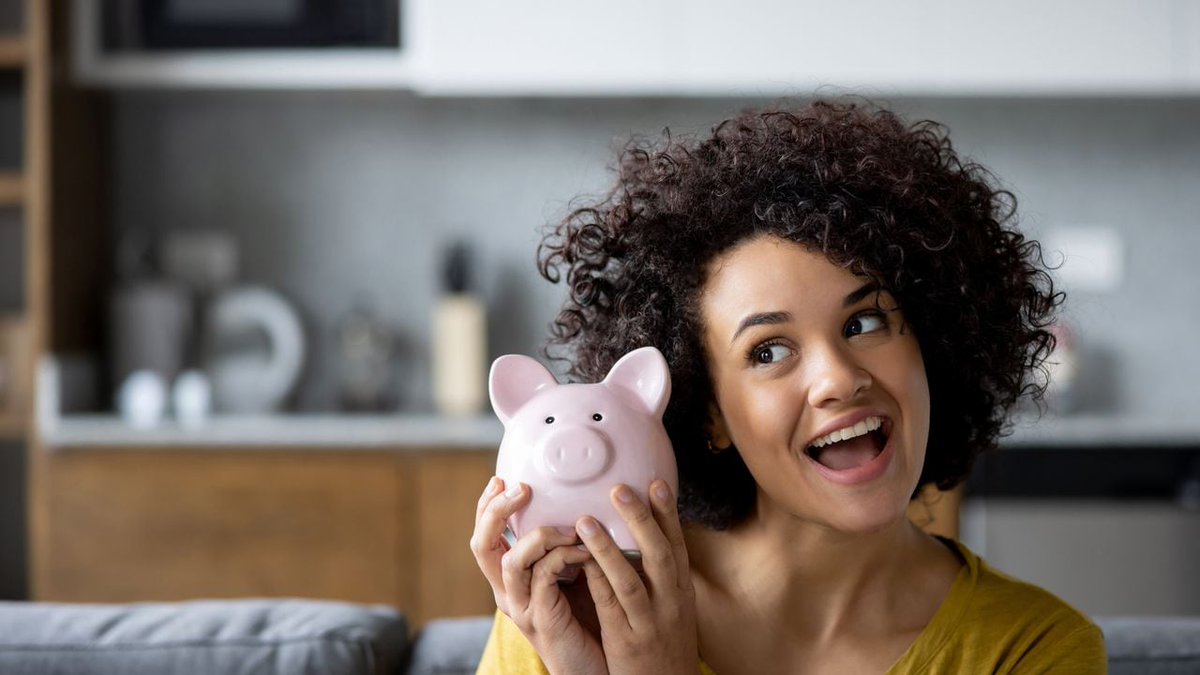 Crear un plan de ahorros, fijarse metas financieras y elaborar un presupuesto mensual recomienda el Doctor Financiero de Mibanco Colombia.

Te invito a revisar esta nota: lnkd.in/eznw3GPq blgs.co/Z4fg89
