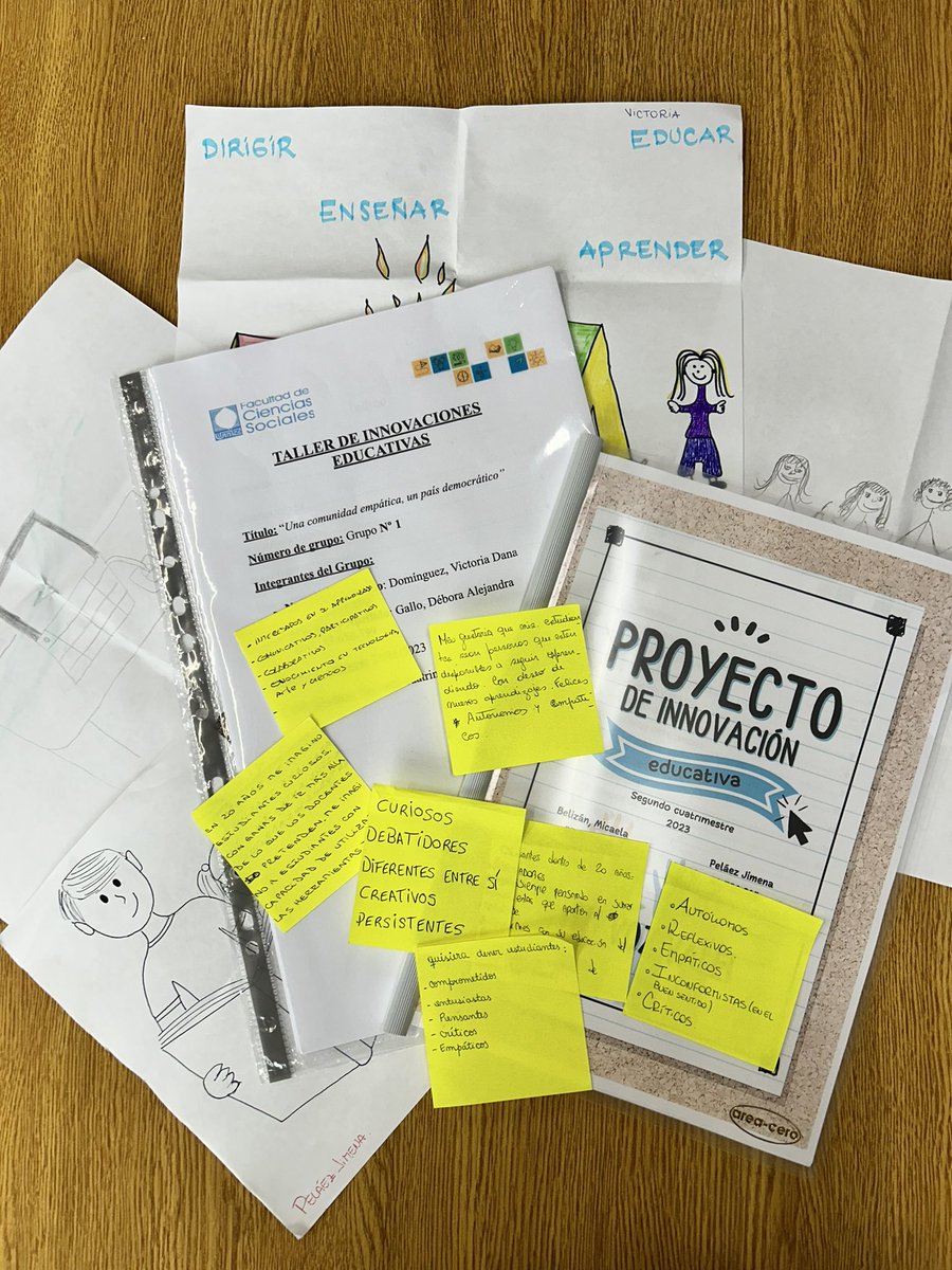 InnovaEduUNLZ's tweet photo. 📚Terminamos otro año de trabajo en el Taller de Innovaciones Educativas de @SocialesUNLZ con varios proyectos de estudiantes que invitan a abordar la democracia en el aula fomentando las habilidades del siglo XXI. https://t.co/BQA9WfGPWM