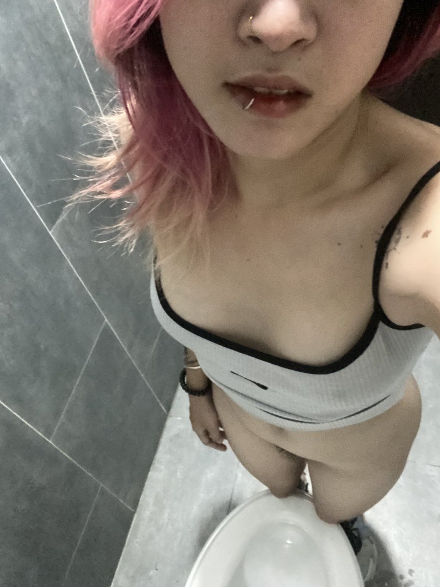 Hanhu3x's tweet photo. Like ib tìm trai địt 🤧 https://t.co/uXG1PuCvUz