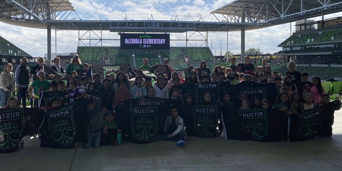 What a day for our @DeZavalaSMCISD third graders getting to tour @Q2Stadium the cleats,meet and greet and Q&A so grateful to @4ATXFoundation for everything