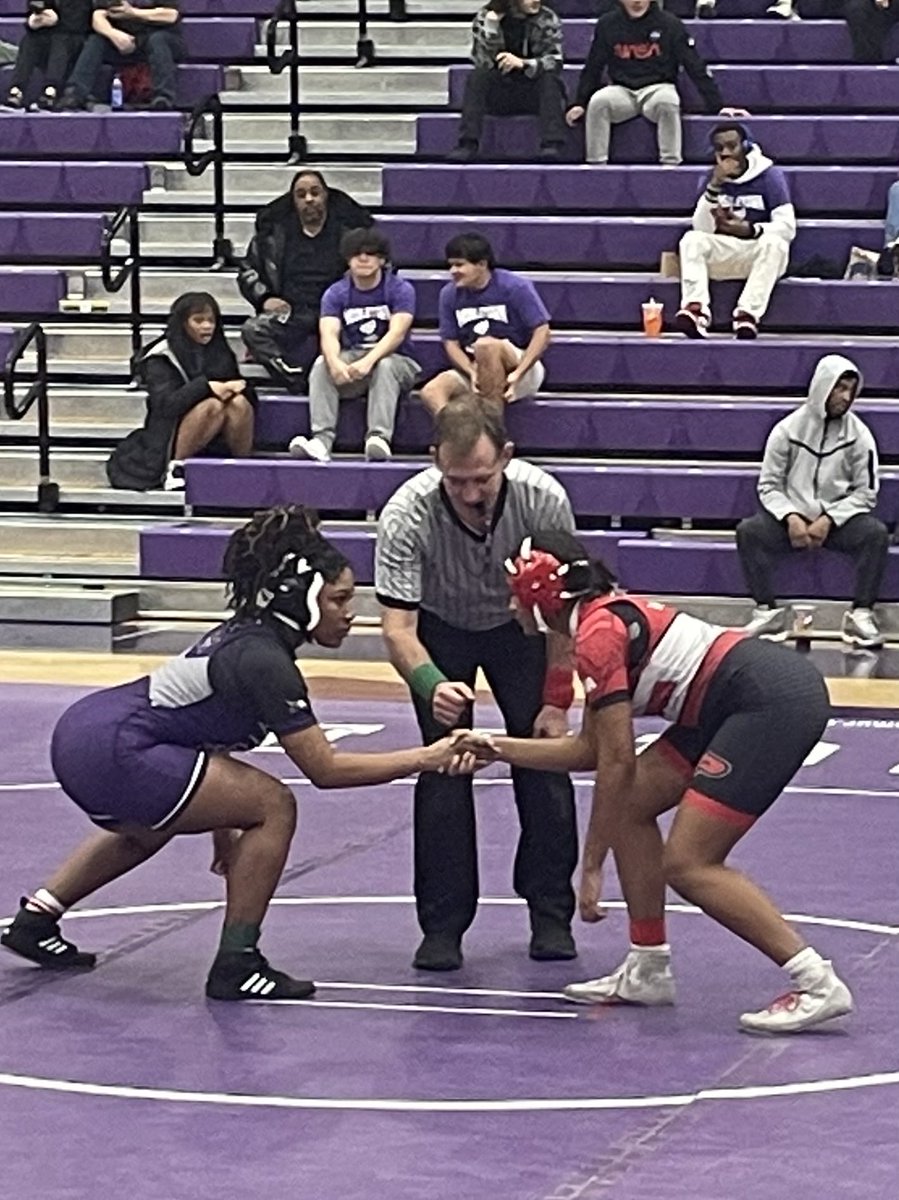 Debbie Houser (@middletown_supt) on Twitter photo I watched history in the making tonight as the first ever <a href="/MiddletownOH/">Middletown City Schools</a> female wrestlers stepped on to the mats! Super proud of our 8 girls! Let your lights shine, ladies! #middierising.<a href="/midtownmiddies/">Middletown Middies</a> <a href="/MHSMiddieTweets/">Middletown HS</a> I watched history in the making tonight as the first ever <a href="/MiddletownOH/">Middletown City Schools</a> female wrestlers stepped on to the mats! Super proud of our 8 girls! Let your lights shine, ladies! #middierising.<a href="/midtownmiddies/">Middletown Middies</a> <a href="/MHSMiddieTweets/">Middletown HS</a>
