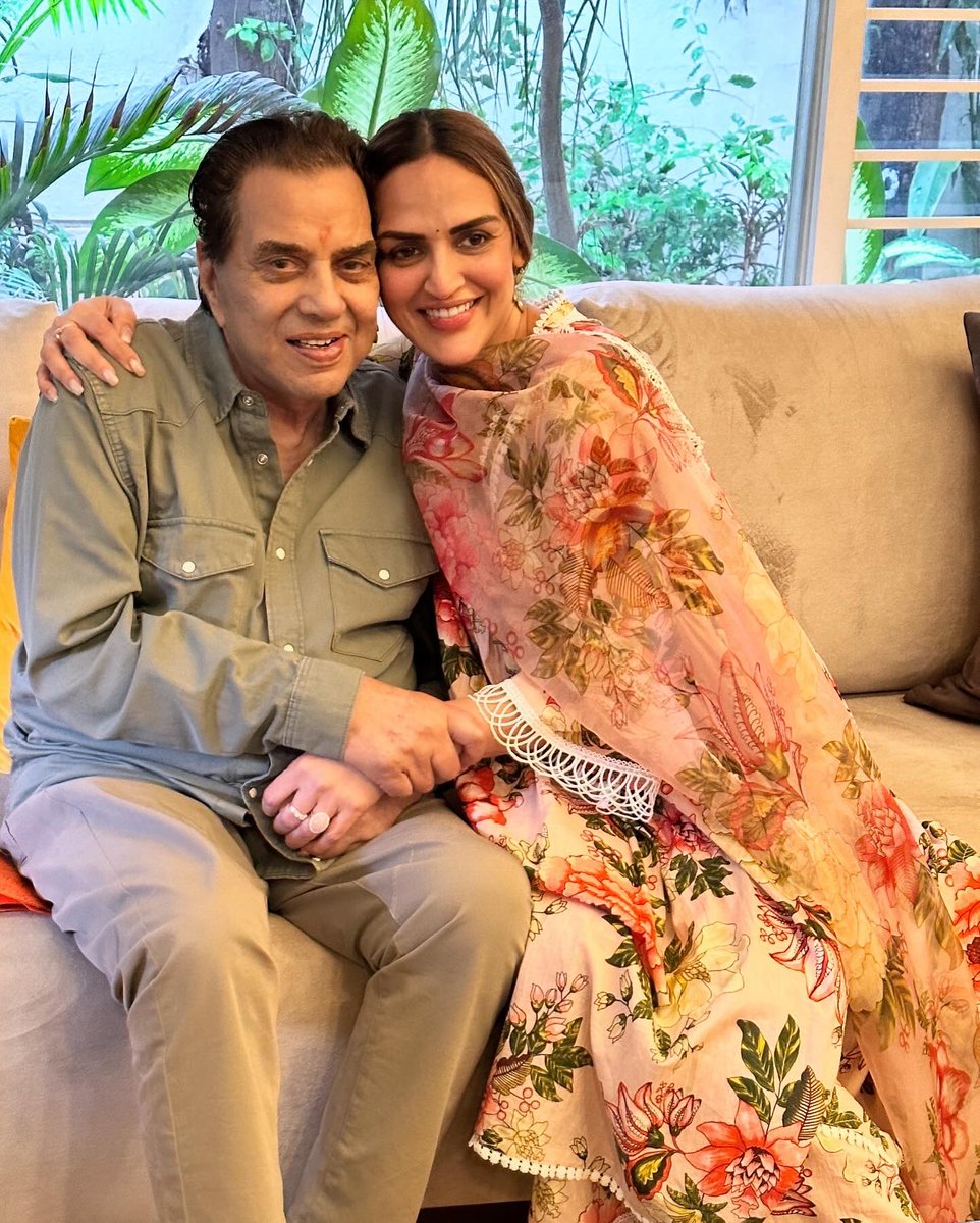 Esha Deol tweet media