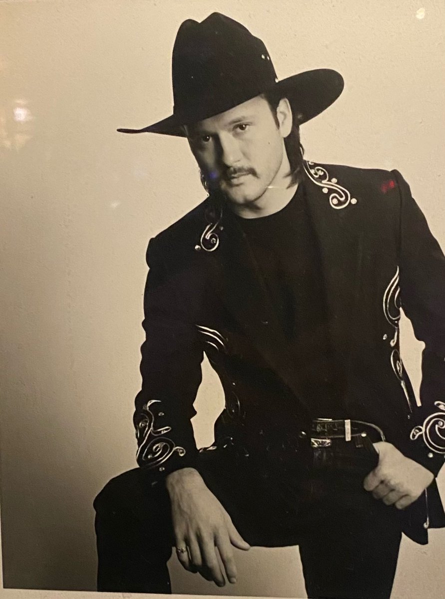 TheTimMcGraw tweet picture