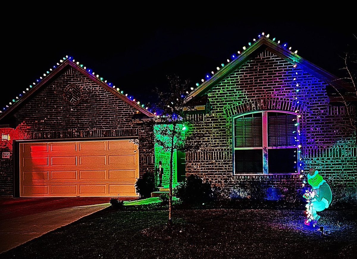 end_record's tweet image. Happy Holidays Friends