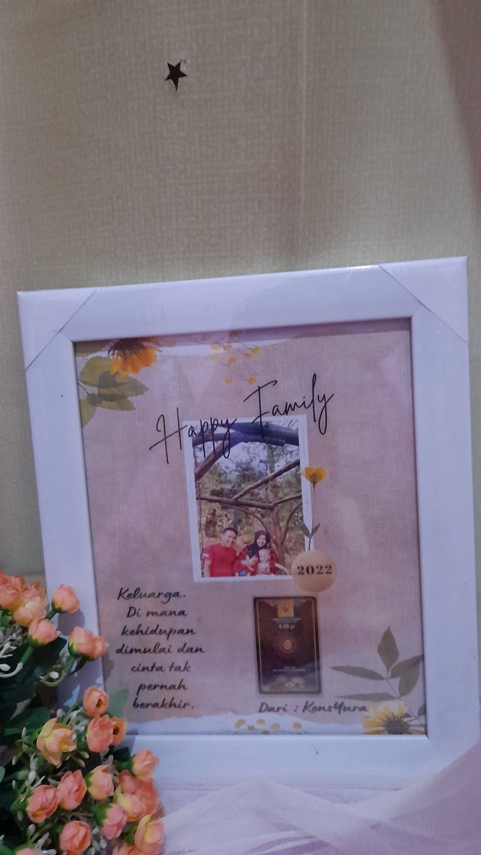 ries2fatin's tweet photo. @MinmonPS7 @azzamputra @BangEdiii Gini aja pakai @MiniGoldID simple kan Mon?😍😍😍 Mau anniversary,  mahar nikah, hadiah buat ayang, milad kondangan pakai @MiniGoldID lebih elegan, murah, manfaat jangka panjang🌟💕 https://t.co/IWK70gnKtx