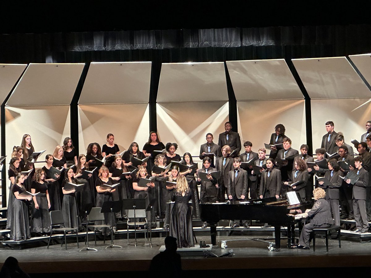Paetow Visual Art (@paetowart) on Twitter photo Great job tonight Paetow Choir tonight. Happy Holidays <a href="/PaetowHS/">Paetow High School</a> <a href="/paetowfinearts/">PaetowFineArts</a> Great job tonight Paetow Choir tonight. Happy Holidays <a href="/PaetowHS/">Paetow High School</a> <a href="/paetowfinearts/">PaetowFineArts</a>