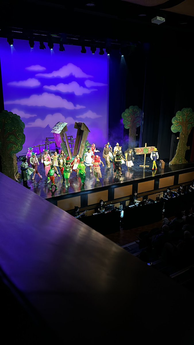Tadi malam nonton hasil kerja keras para siswa <a href="/bsj_jkt/">British School Jakarta</a> pada penampilan drama musikal “Shrek The Musical” 6th - 7th Dec. 2023
