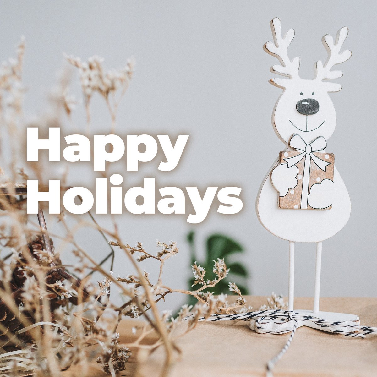 Pendant cette période des fêtes, Many Hands, Doing Good souhaite reconnaître et honorer toutes les fêtes célébrées à cette période donc,

Joyeux Noël, joyeux Hanoukka, joyeux Kwanzaa et bien d'autres joyeuses fêtes de la part de notre famille Many Hands à la vôtre
#JoyeusesFêtes
