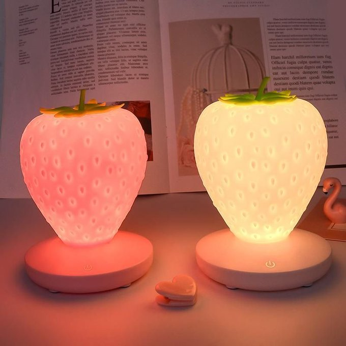 WonderlandCase's tweet photo. strawberry lamps https://t.co/xniYGM7pRP