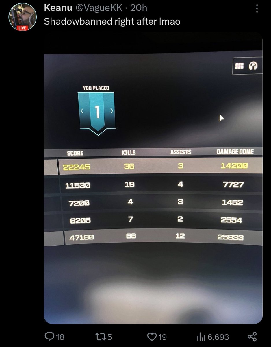 IceManIsaac's tweet photo. A cheater just exposed himself mid tournament just hours after complaining about getting shadowbanned 😂

Rats like this ruin the reputation of the comp scene and exacerbate the prevalence of cheating in COD... Anyways, who's picking him up for WSOW next year? 👀 https://t.co/3cq4Noj3m0