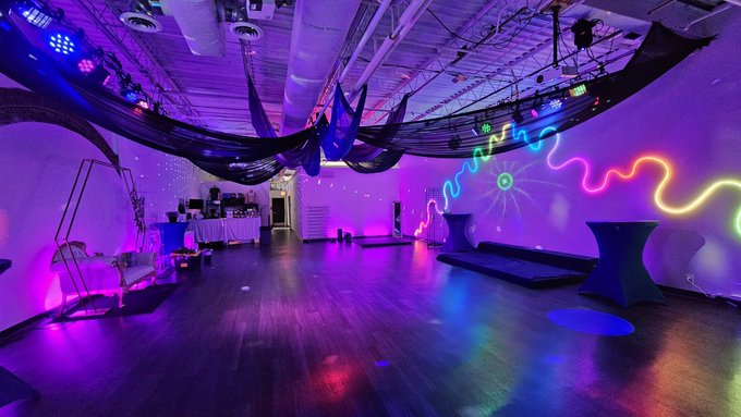 One thing is for certain: I know how to make a place aesthetic. This isn't even done yet! https://t.