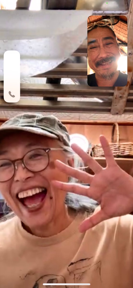 Takeshi319's tweet photo. トディさんは色々準備中

無事に那覇までたどり着けるのか！

#極東製菓
#soundM’s
#那覇
#沖縄即興巡礼ツアー2023 https://t.co/DOz4C70kz3