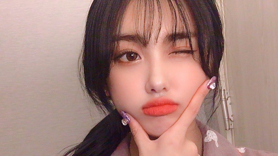 DlVlNEGLOW's tweet image. me niego a salir de mi habitación porque la #𝐜hr𝕚stmā𝕤ーsᥱa𝐬o͜͡n se vino con todo y el frío está incorporable, mejor me quedo escuchando los #fo͜͡revᥱr·𝕥u𝕟ēs para festejar el #𝐬āvagᥱ가다·rēt𝕦rn junto a las niñas de @savegecore. ^__^

𝚔iller ✿ 𝚠ink ₊ #𝙰męlia