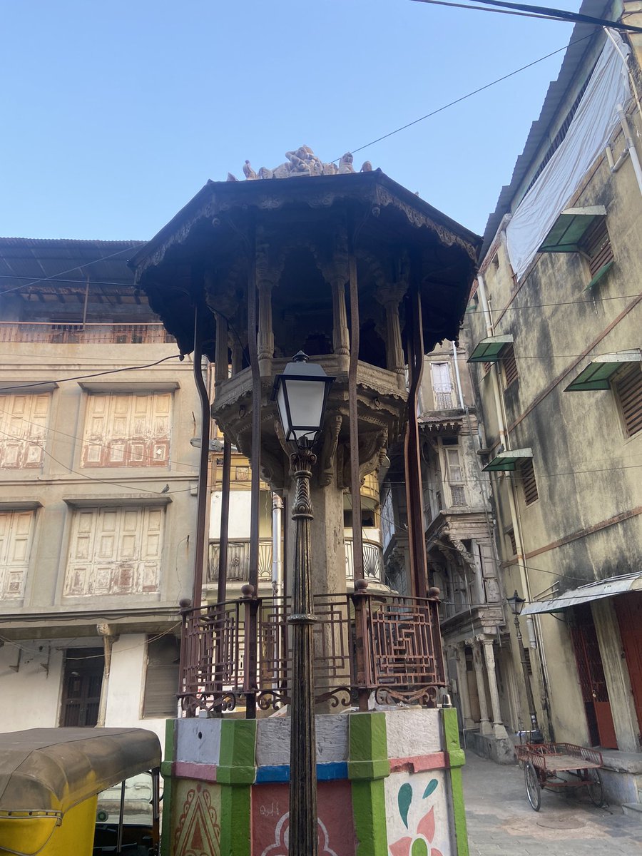 Discovering Ahmedabad's rich heritage on foot is truly delightful. #HeritageWalk #AhmedabadHeritage #ExploreHistory