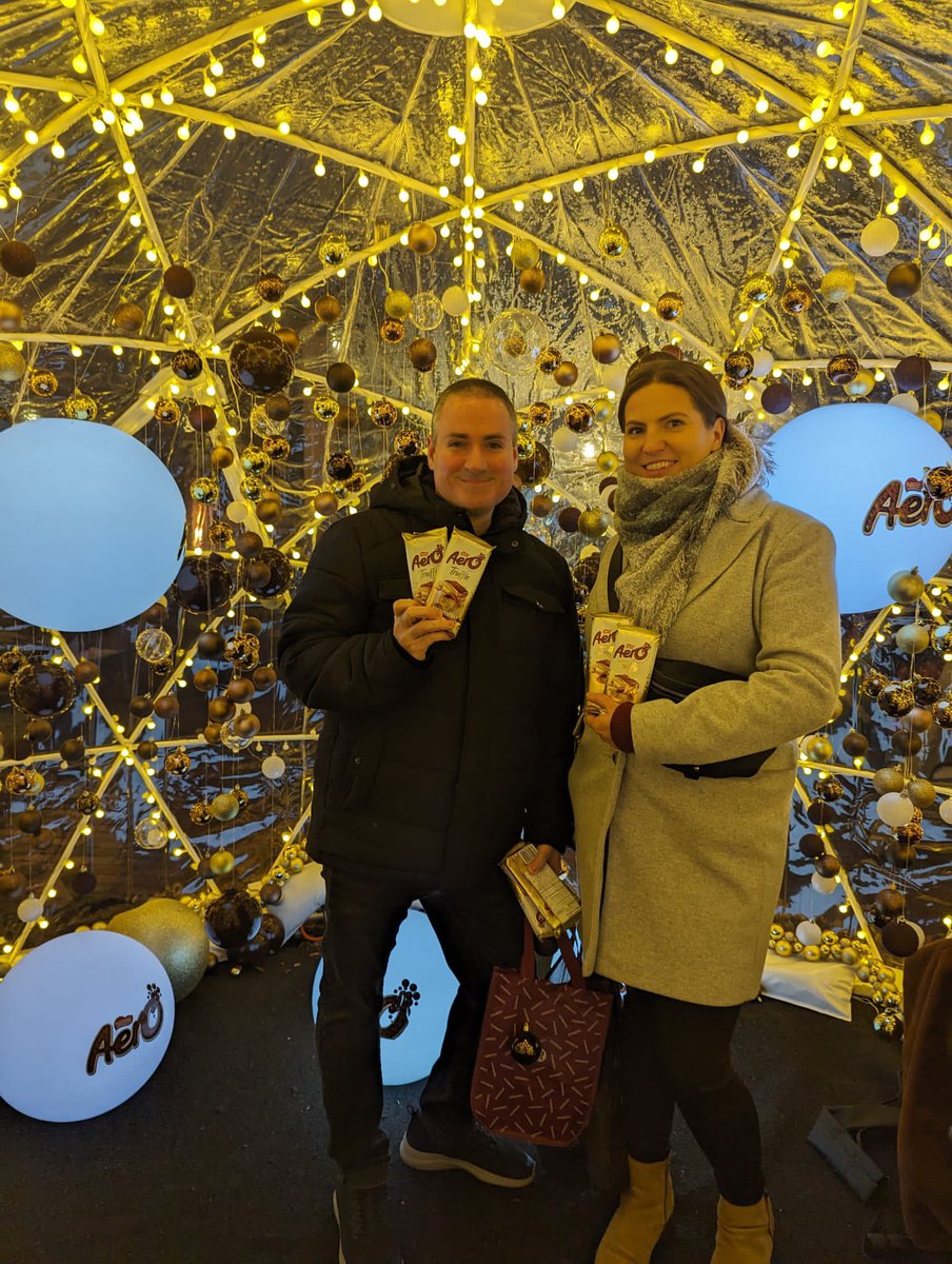 mikeaalves's tweet image. @NestleCA @Nestle @Aero @DistilleryTO #DistilleryTO #MeltIntoTheMoment #DistilleryWinterVillage 🍫🇨🇦❄️✨