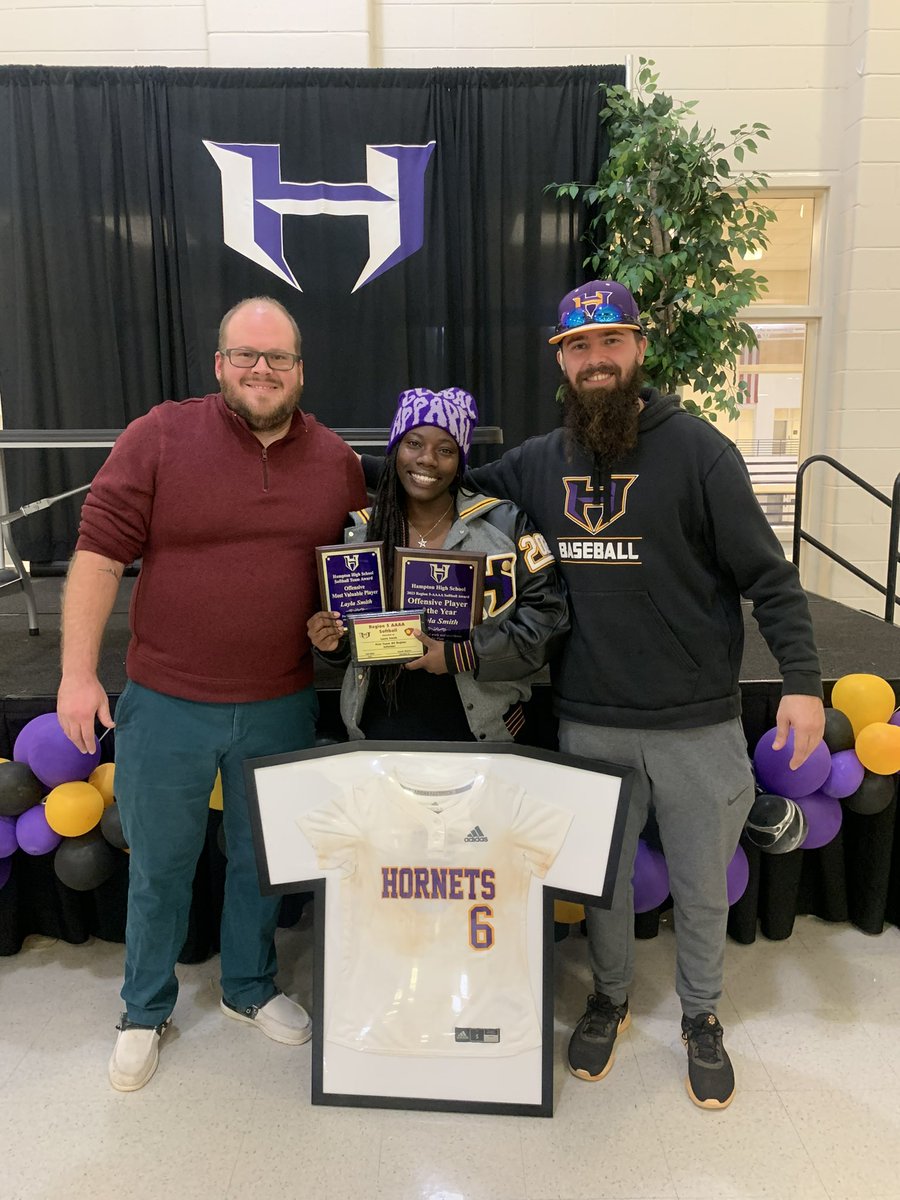 layla ︎︎smith tweet media