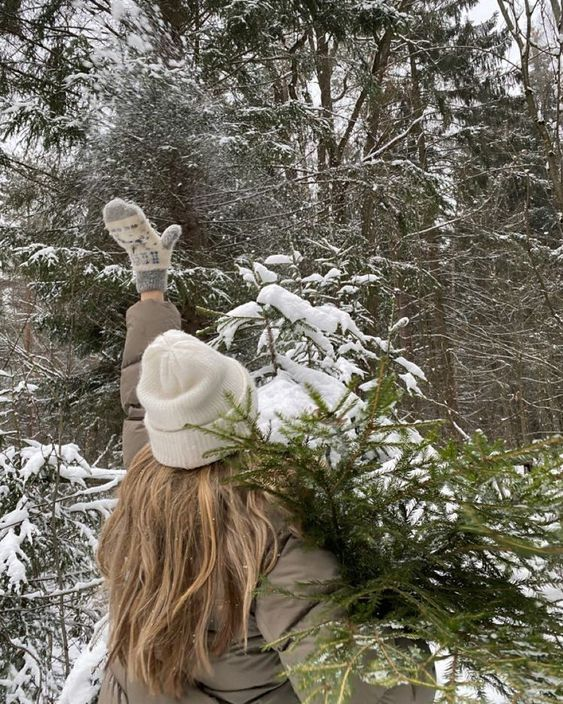 etherealdior's tweet photo. the first snow of the season https://t.co/Jga8BgIWv7