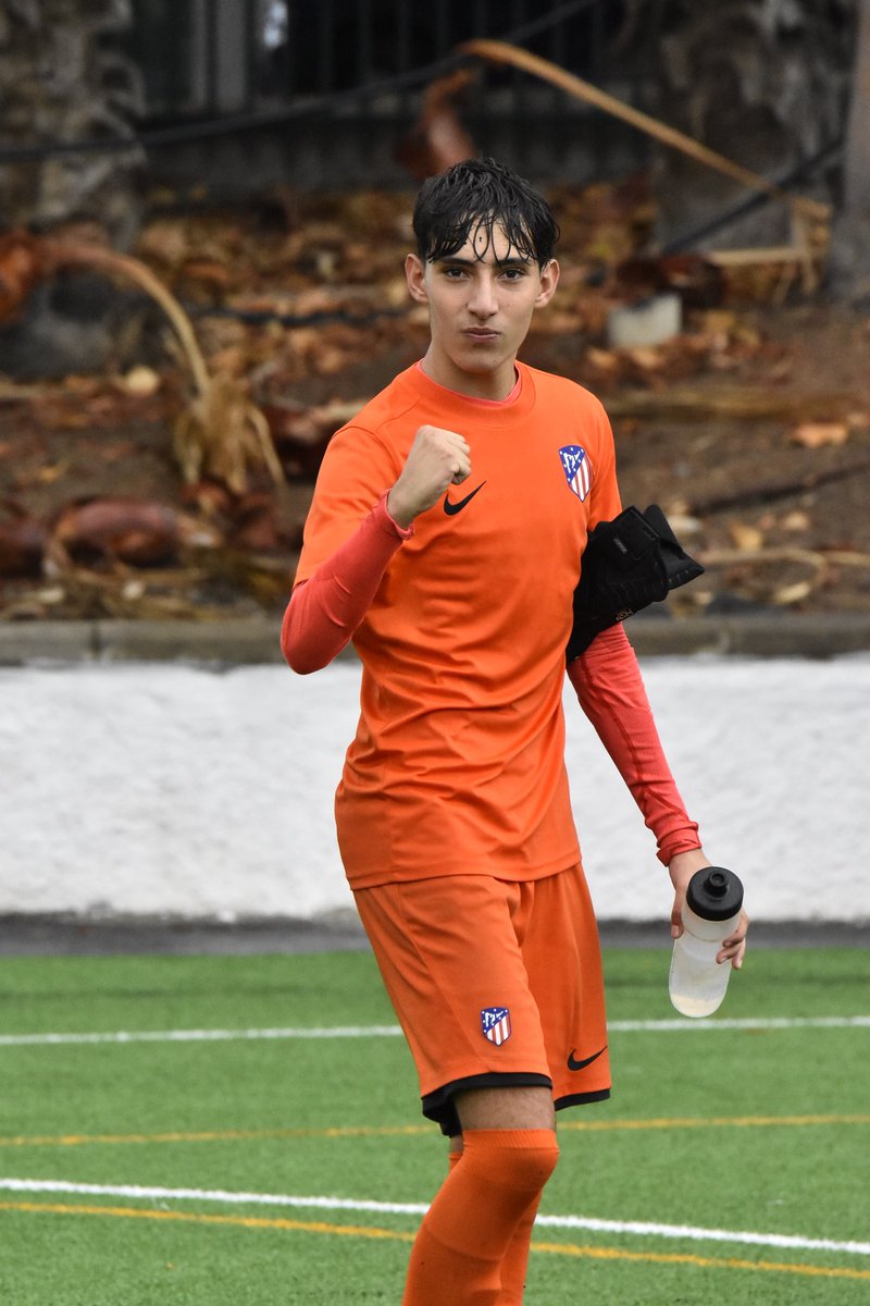 ADHuracán tweet media