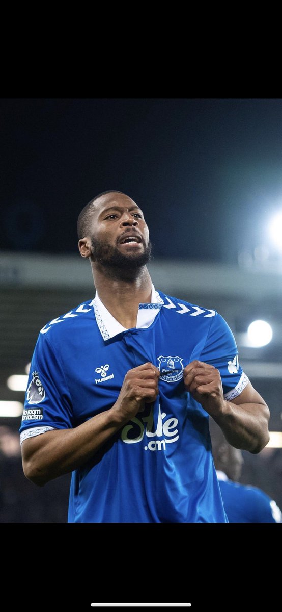 J_H (@jonnybetoefc) on Twitter photo 