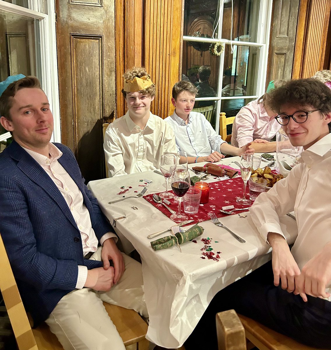 WinCollK's tweet image. Thank you to the house chefs for a delicious meal.