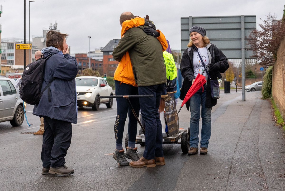 Fiona Lamdin (@fionalamdin) on Twitter photo We caught up with Emma around mile 115.. a few miles later & completely out of the blue she had a pretty special🐴 puller 👑 <a href="/BBCBreakfast/">BBC Breakfast</a> We caught up with Emma around mile 115.. a few miles later & completely out of the blue she had a pretty special🐴 puller 👑 <a href="/BBCBreakfast/">BBC Breakfast</a>